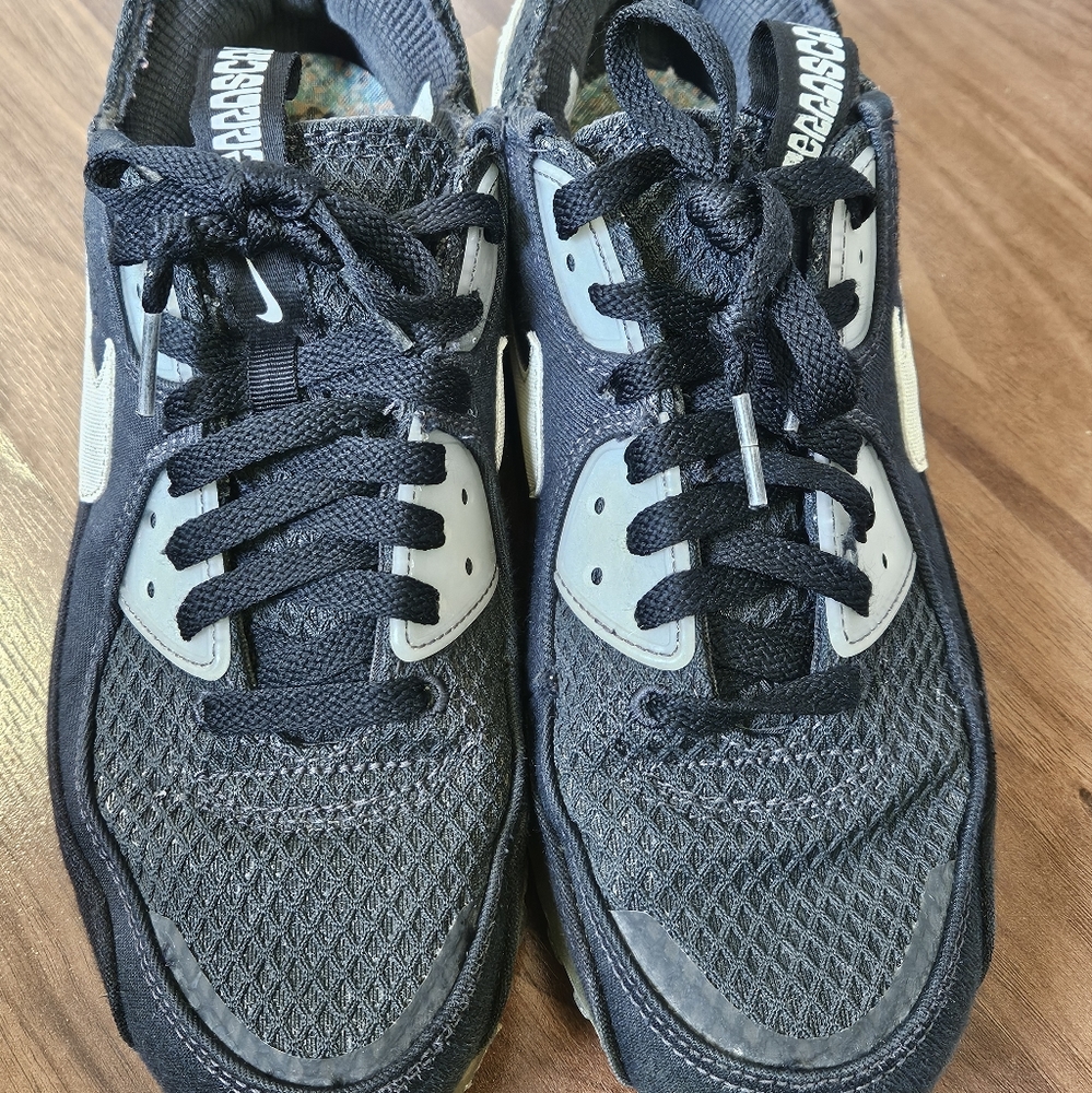 Mens nike tennis shoes